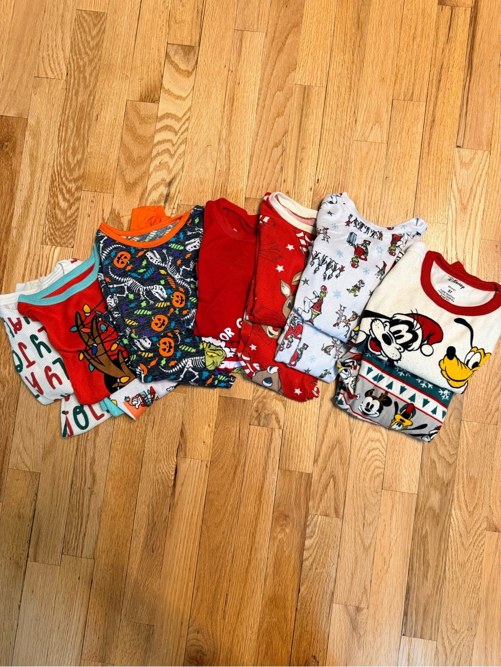 5T/5 Holiday Pajama Bundle